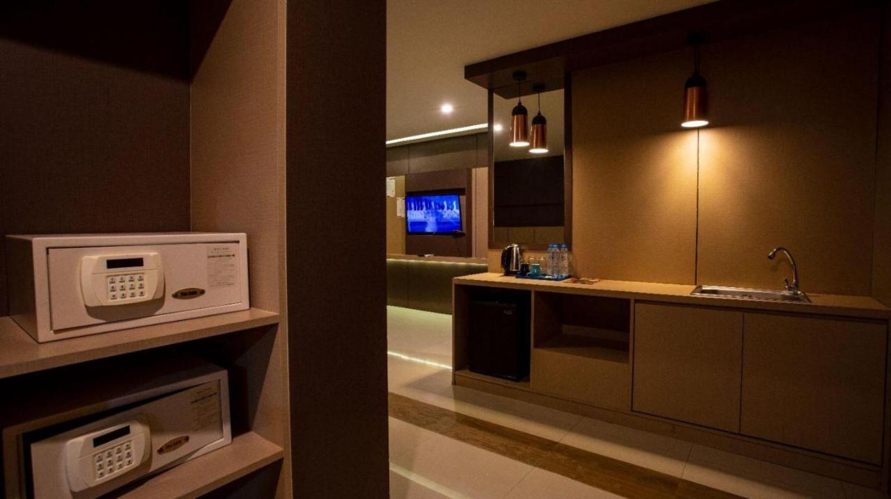 Grande Classic By Goad Avadhess Hospitality 1 Km Walking Street Pattaya Beach Экстерьер фото