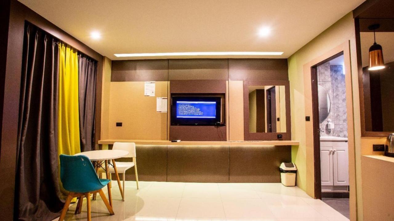 Grande Classic By Goad Avadhess Hospitality 1 Km Walking Street Pattaya Beach Экстерьер фото