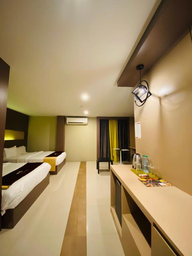 Grande Classic By Goad Avadhess Hospitality 1 Km Walking Street Pattaya Beach Экстерьер фото